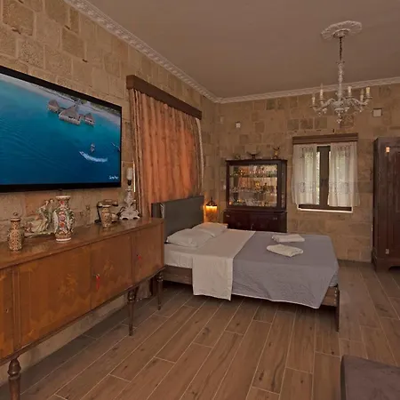 Arionos Rooms - Old Town Rhodes City Exterior photo