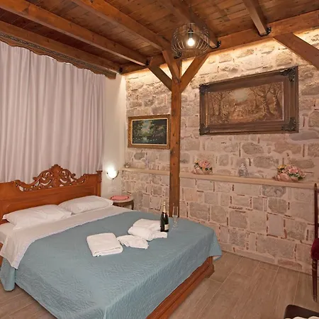 Arionos Rooms - Old Town Rhodes City Exterior photo